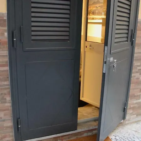 בית נופש The Twins' House Museo נאפולי